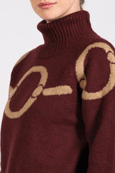 LINYI WOMEN'S TURTLE-NECK SWEATER - Burgundy/camel | Vestrum