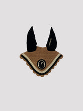 LEEDS HORSE EAR BONNET - Black/white | Vestrum