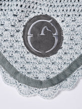 LEEDS HORSE EAR BONNET - Black/white | Vestrum